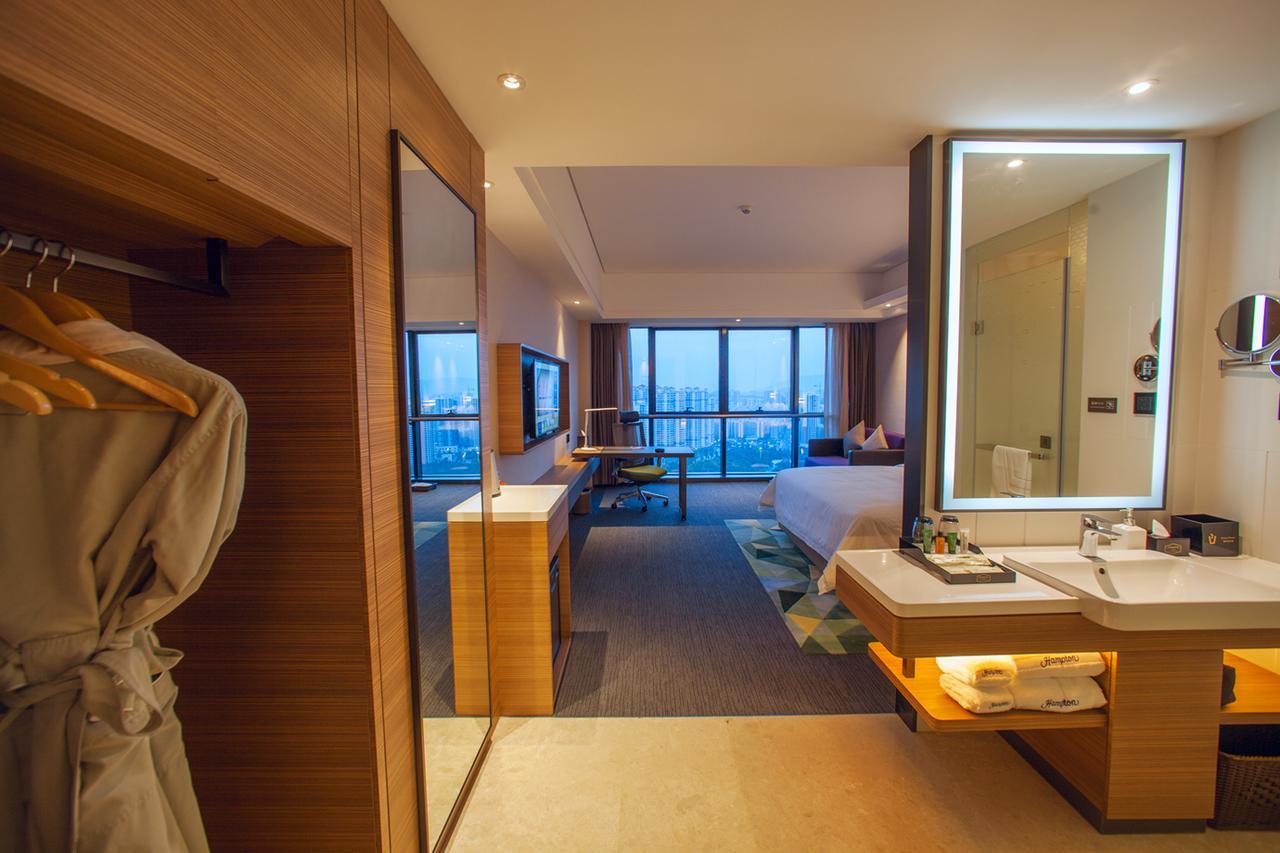 Hampton By Hilton Qingyuan Qingxin District Hotel ภายนอก รูปภาพ