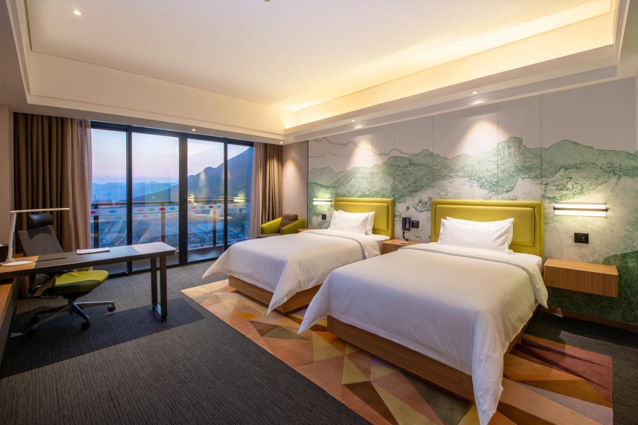 Hampton By Hilton Qingyuan Qingxin District Hotel ภายนอก รูปภาพ